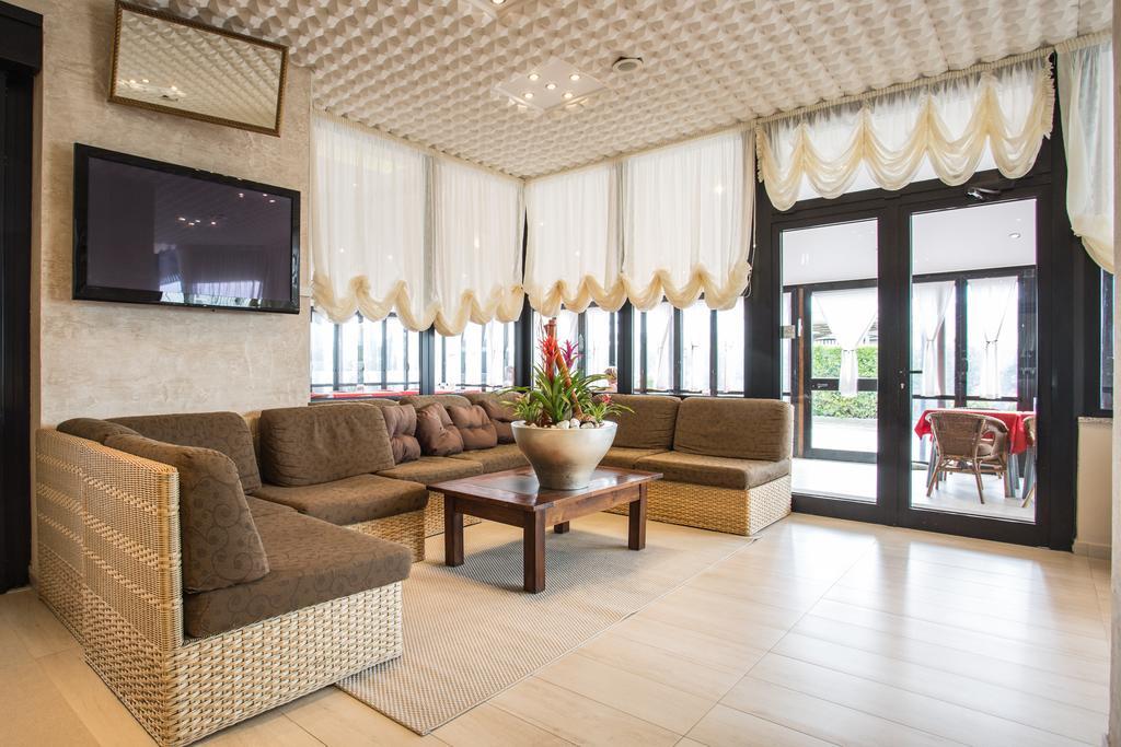 Hotel Byron Milano Marittima Eksteriør billede