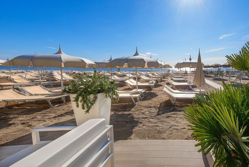 Hotel Byron Milano Marittima Eksteriør billede