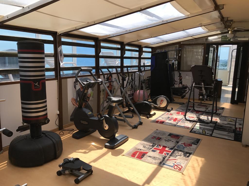 Hotel Byron Milano Marittima Eksteriør billede