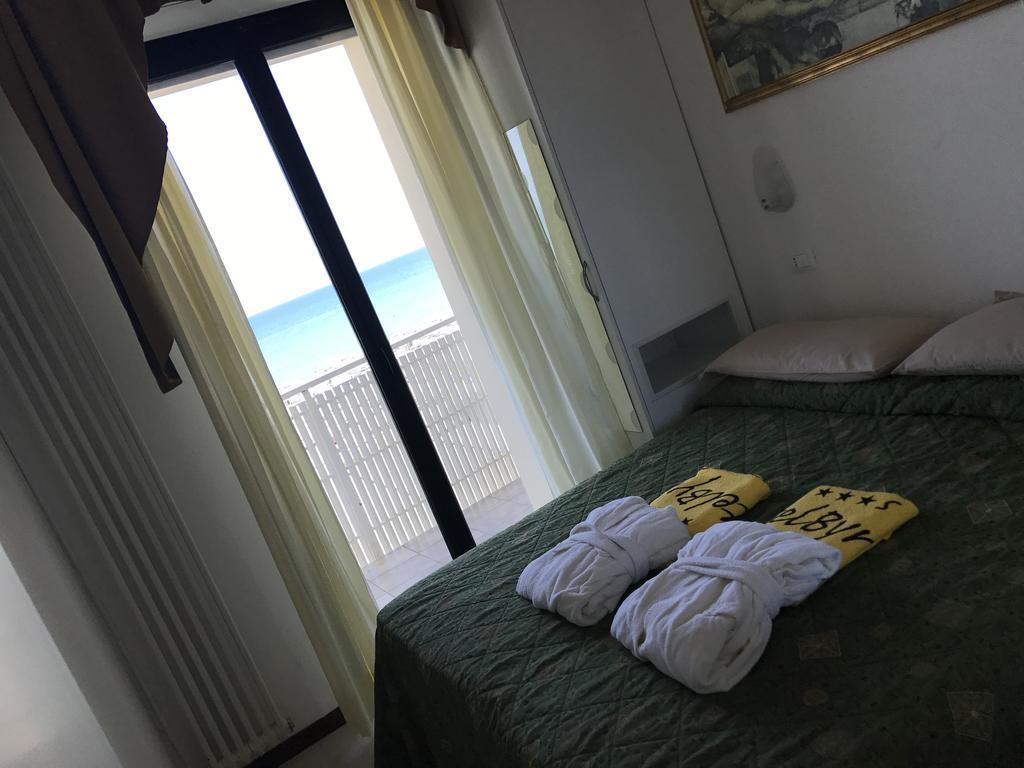 Hotel Byron Milano Marittima Eksteriør billede
