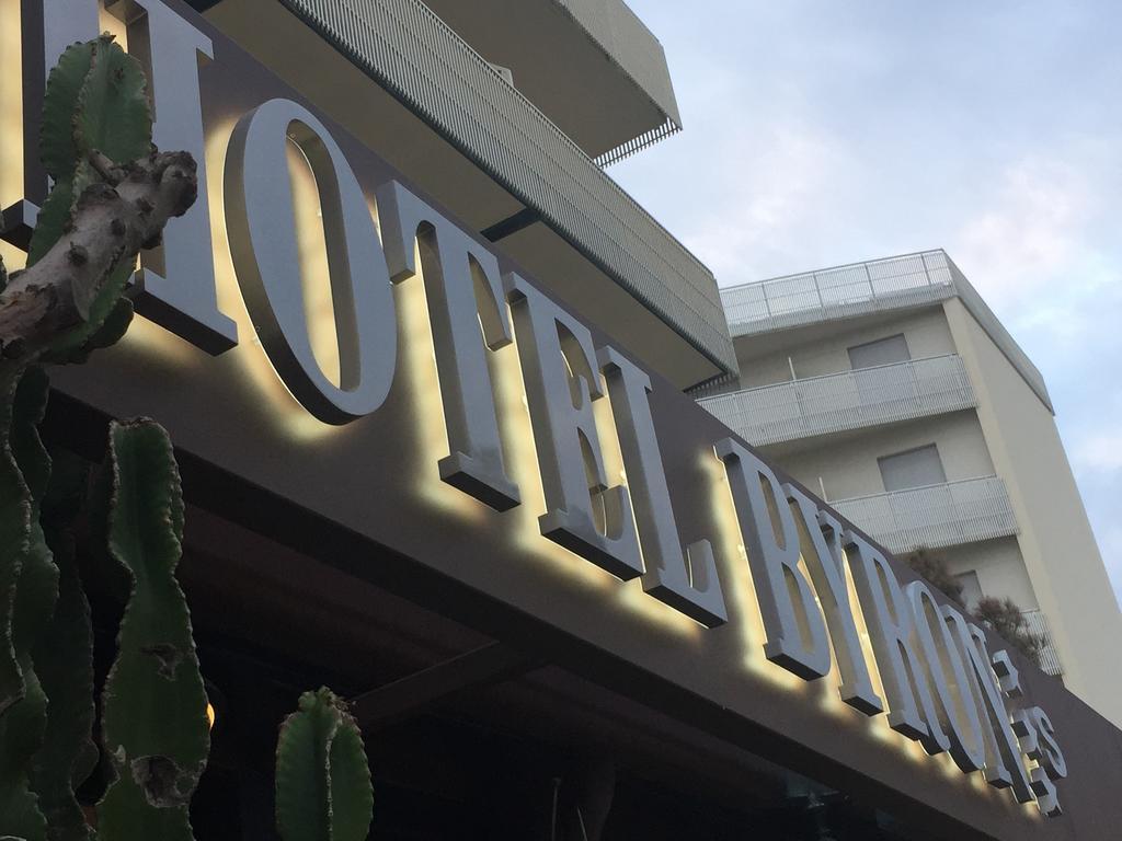 Hotel Byron Milano Marittima Eksteriør billede