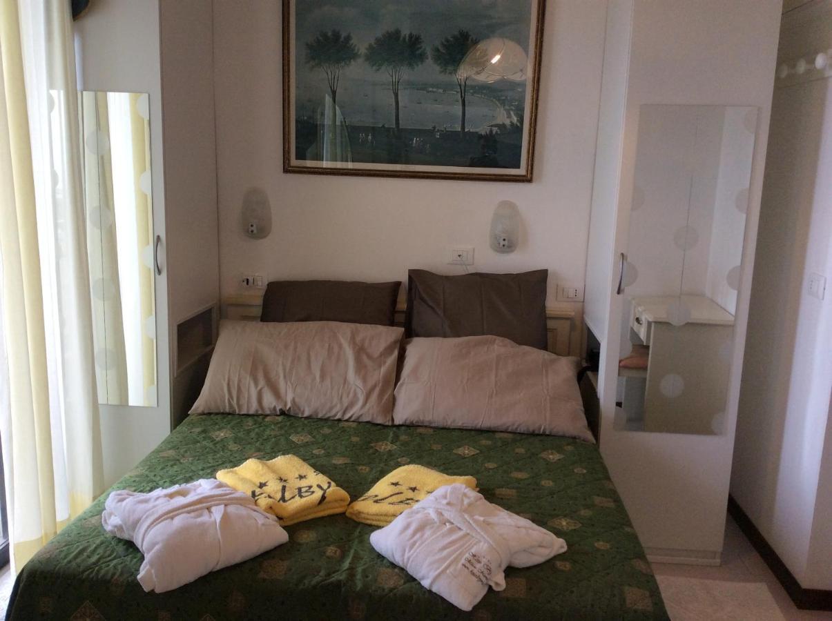 Hotel Byron Milano Marittima Eksteriør billede